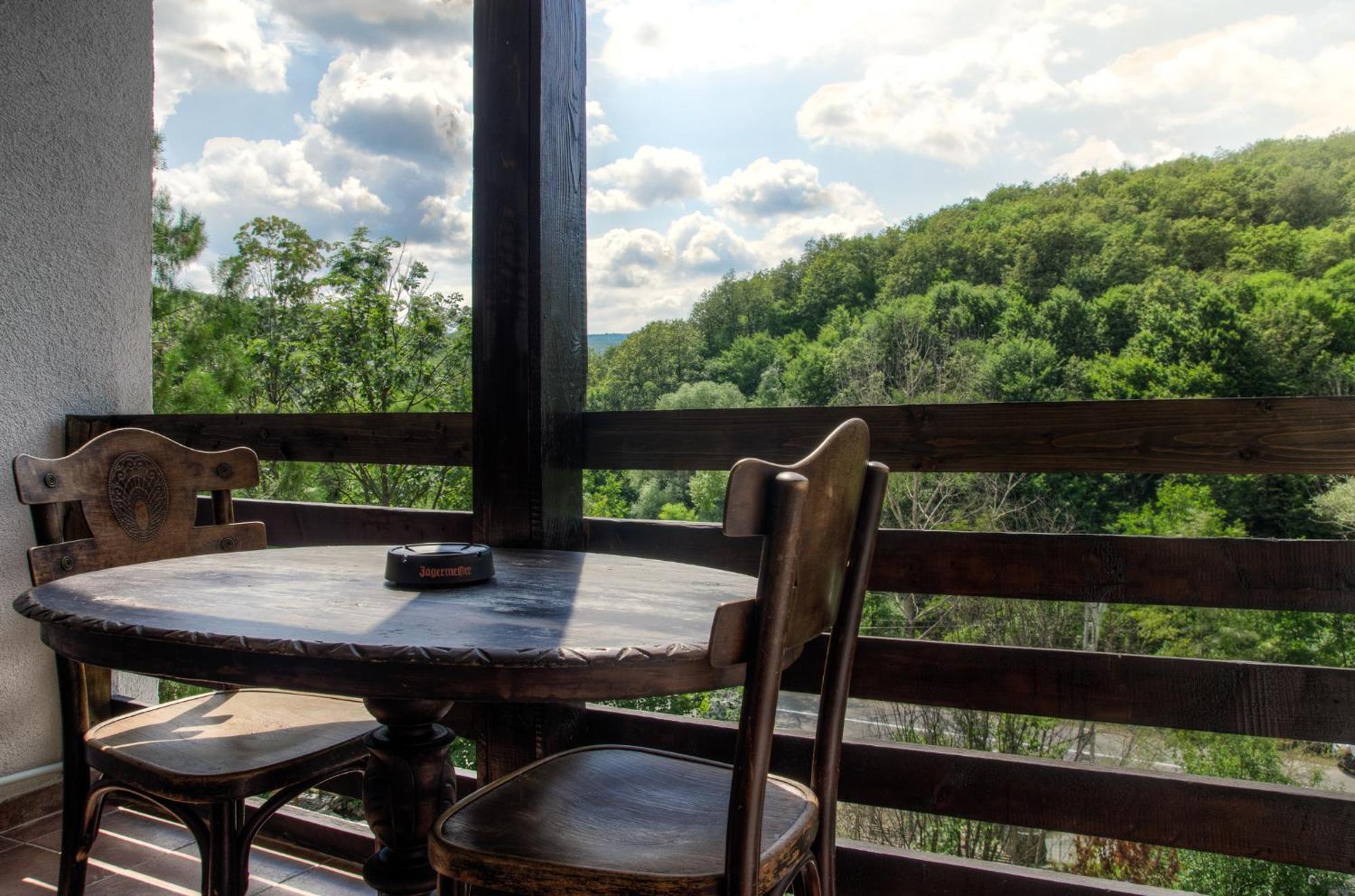 Pensiune-Restaurant Tara Luanei Sarata-Monteoru Phòng bức ảnh